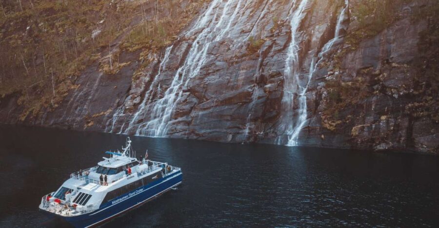 From Bergen: Mostraumen Fjord and Waterfall Cruise
