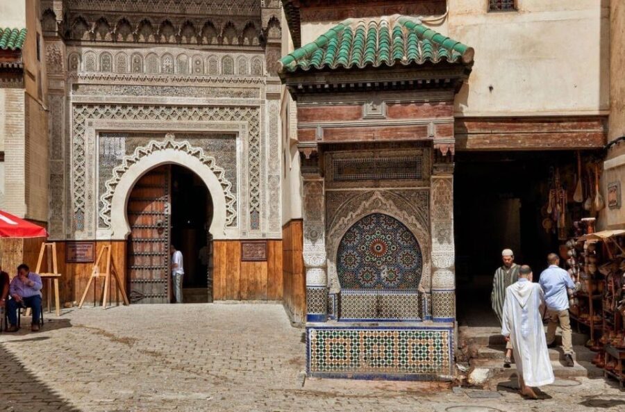 From Casablanca: Private Transfer to Fes With Fes City Tour