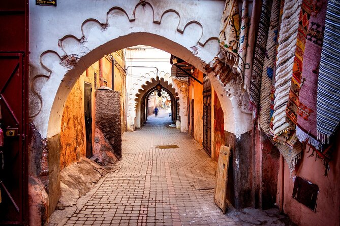 From Casablanca to Marrakech: A Day of History and Culture.