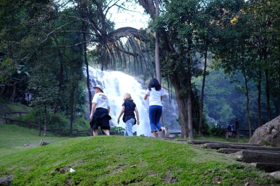 From Chiang Mai: Inthanon National Park - All Inclusive Tour