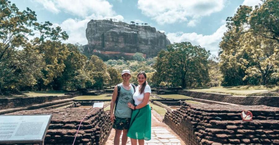 From Colombo: Sigiriya Dambulla & Minneriya Park Day Trips