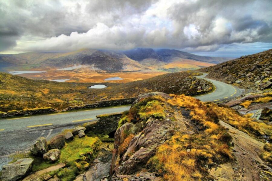 From Cork: 9-Hour Guided Ring of Kerry and Killarney Tour