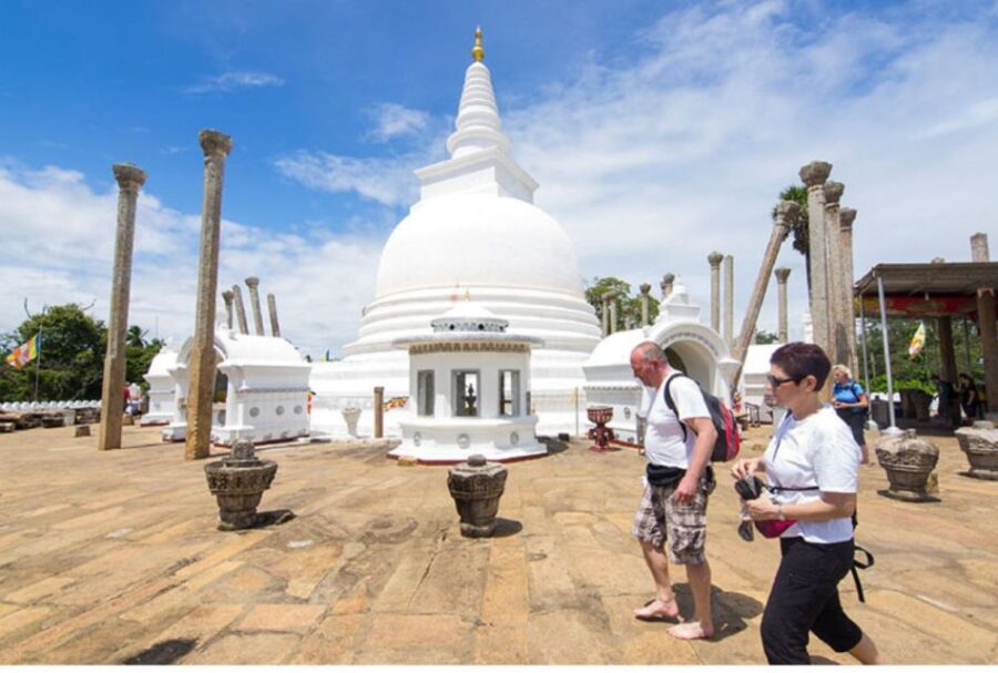 From Dambulla: Guided Tour to Ancient City of Anuradhapura