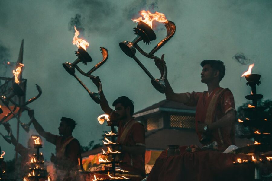 From Delhi: Agra With Varanasi Ganga Aarti With Boat Ride
