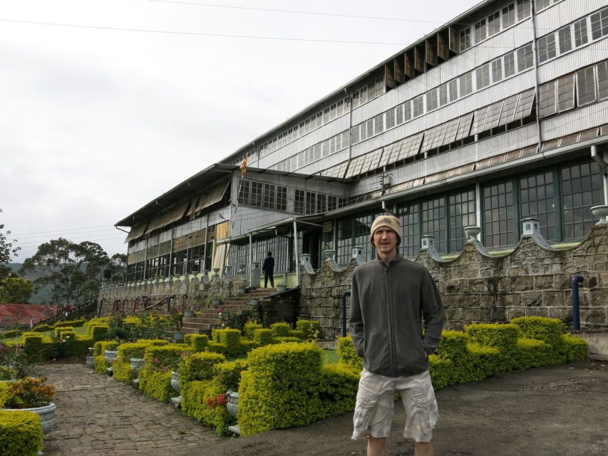 From Ella: Lipton Seat & Dambatenne Tea Factory Day Tour