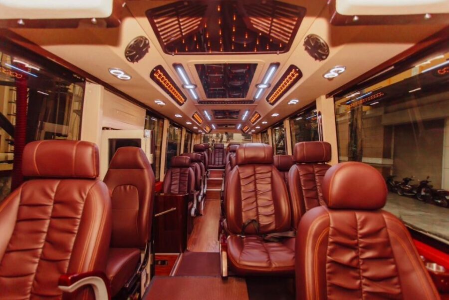 From Hanoi: Transfer to or From Halong Daily Limousine Bus