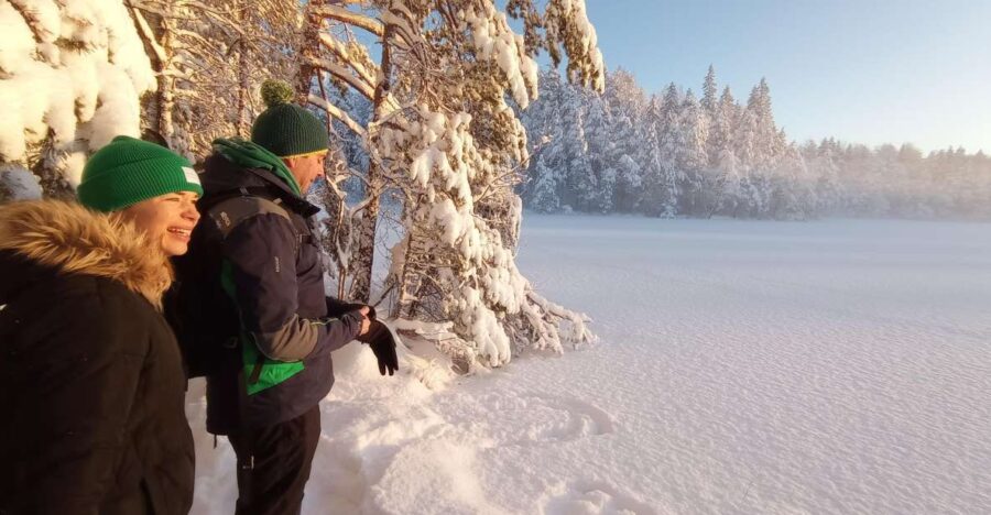 From Helsinki: Nuuksio National Park Hiking Tour With Food