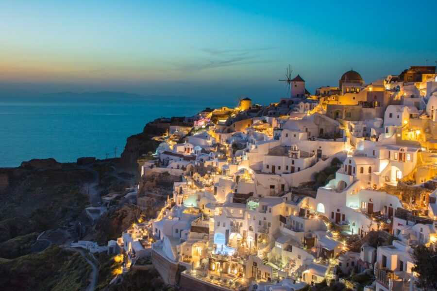 From Heraklion/Rethymno: Santorini Cruise With Pickup