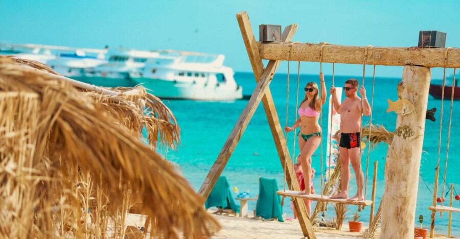 From Hurghada: Nemo Island Snorkeling Cruise With Lunch