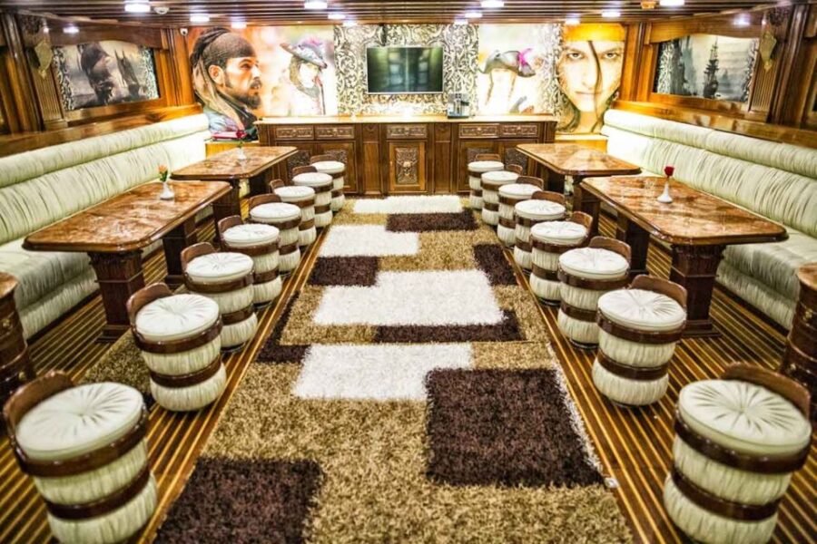 From Hurghada: Premier Sailing Boat Trip With Buffet Lunch