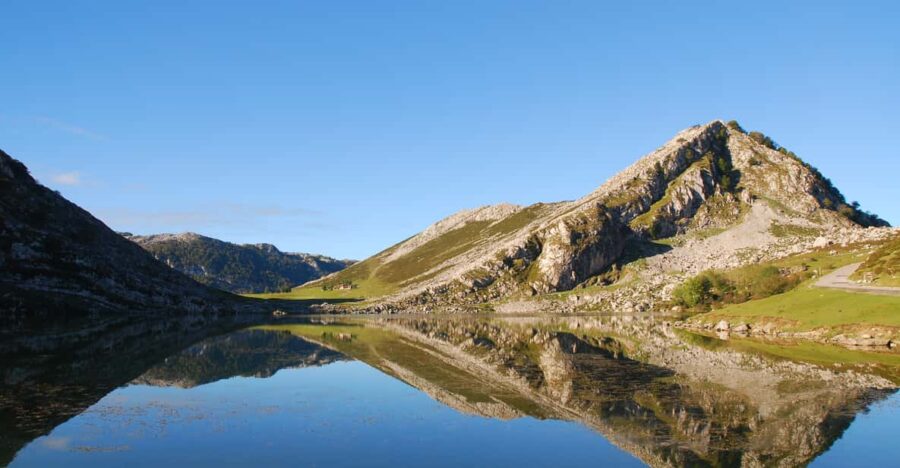 From Llanes: Lakes of Covadonga Guided Day Trip - Tour Overview