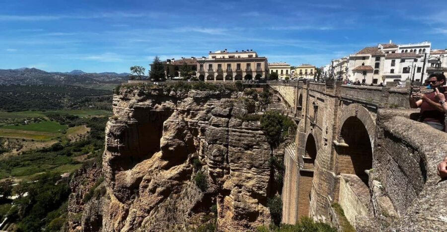 From Marbella: Private Tour Ronda and Setenil De Las Bodegas