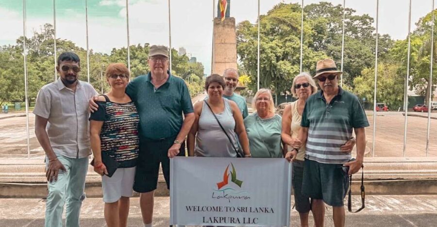 From Negombo: Private Sightseeing Tour of Colombo City