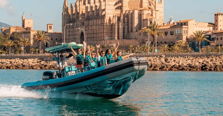 From Palma: 2-Hour Speedboat Tour With Drinks and Snorkeling