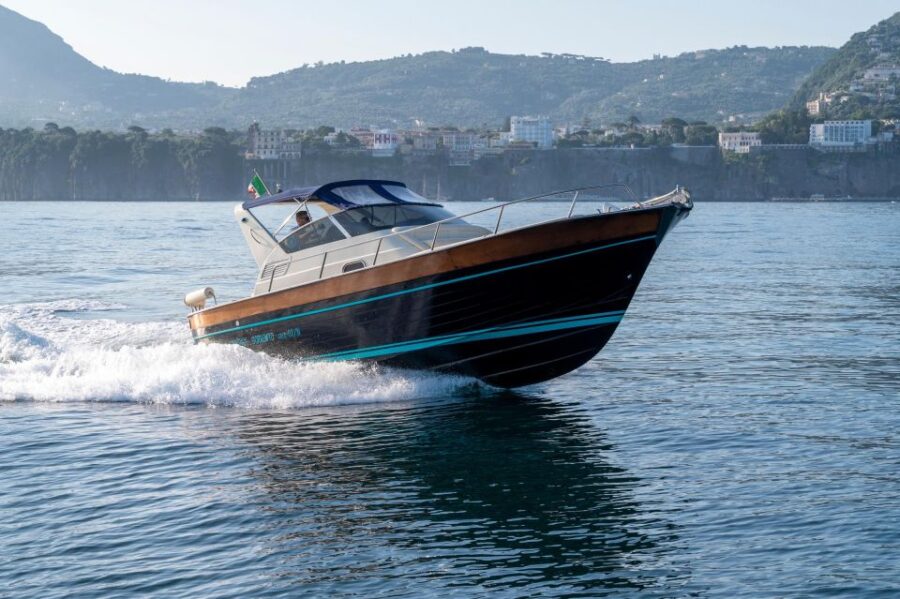 From Positano: Amalfi Coast & Li Galli Island Private Cruise