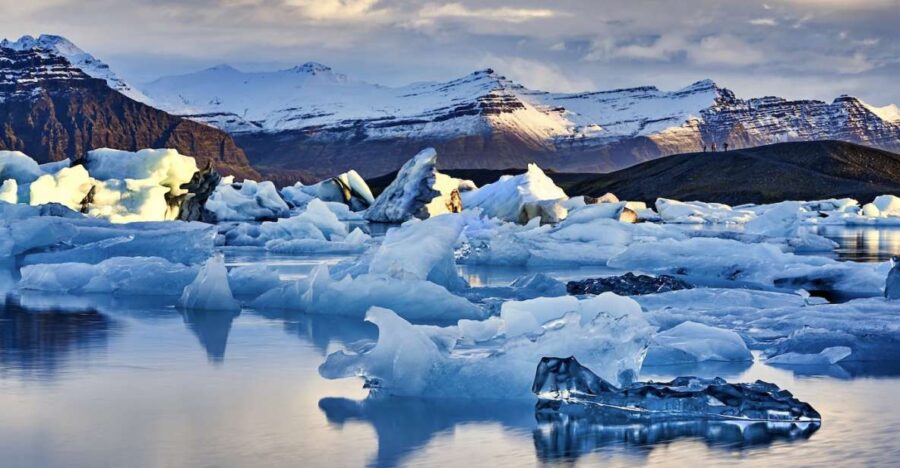 From Reykjavik: 6-Day Small Group Tour of Iceland
