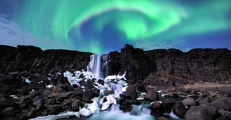From Reykjavik: Golden Circle and Northern Lights Combo