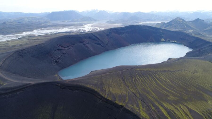 From Reykjavik: Private Landmannalaugar & Hekla Jeep Tour