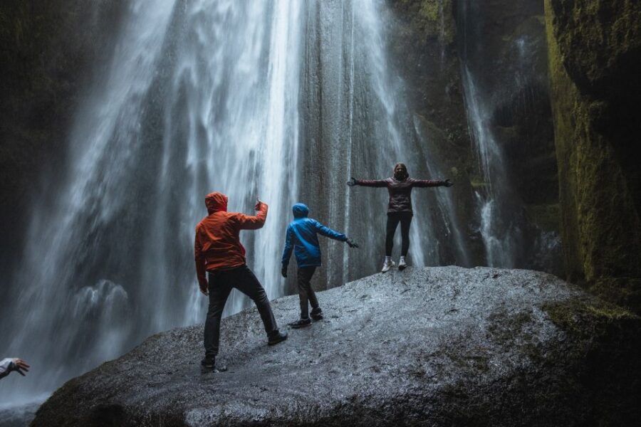 From Reykjavik: South Coast Private Tour With a Photographer