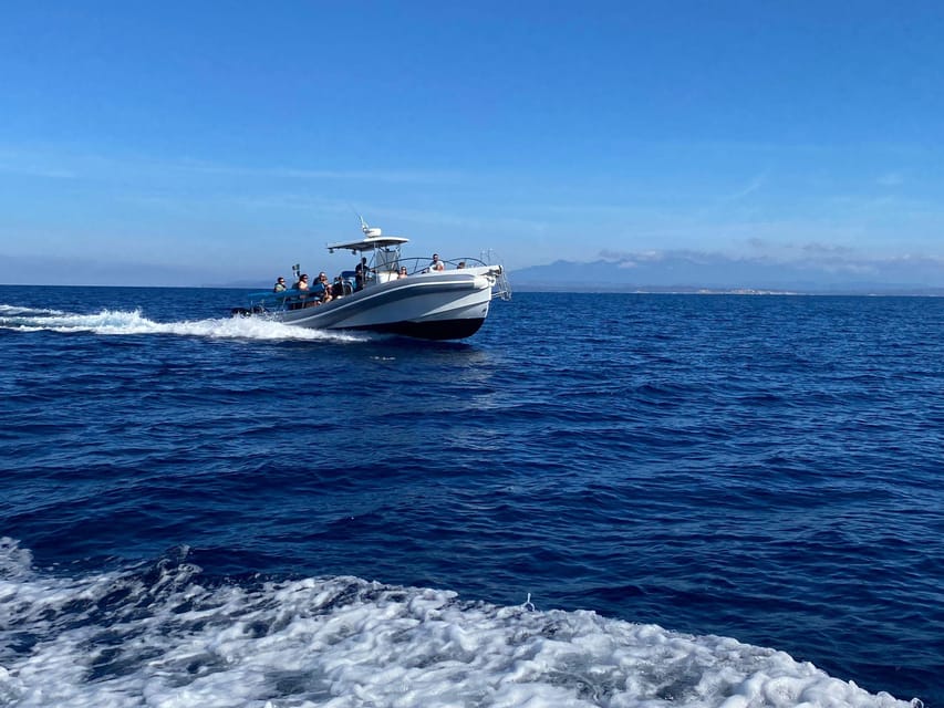 From Santa Teresa Gallura: Private Speedboat With Skipper