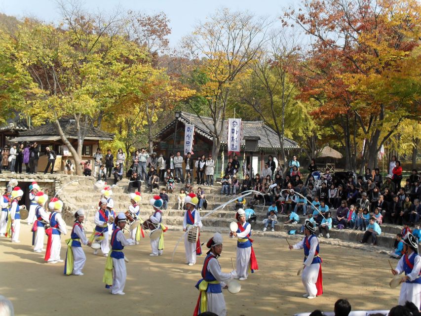From Seoul: Suwon Hwaseong Fortress and Folk Village Tour
