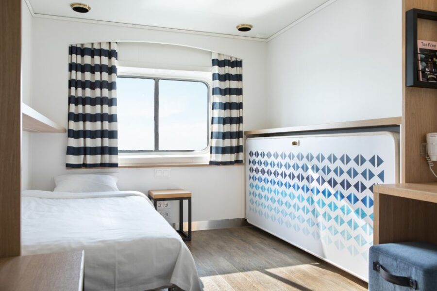 From Stockholm: Overnight Cruise to Helsinki With Breakfast