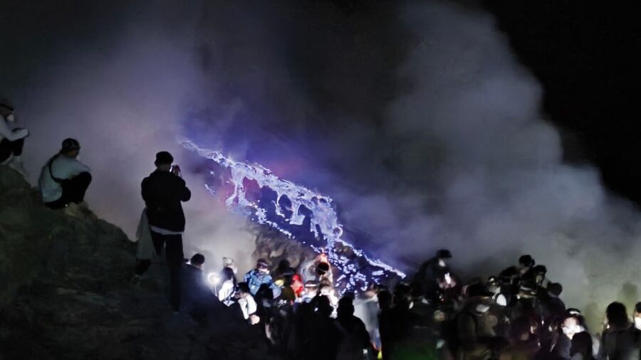 From Surabaya : 2 Day 1 Night Mount Bromo and Ijen Tour