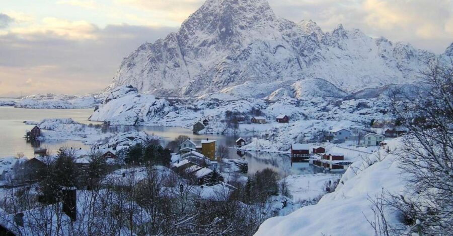 From Svolvaer: Lofoten Islands Tour With Photographer Guide