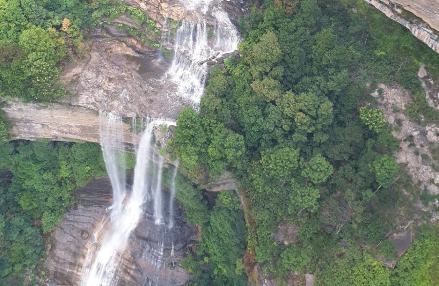 From Sydney: Blue Mountains, Three Sisters & Leura Day Tour