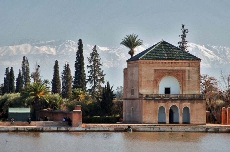 From Taghazout or Agadir: Marrakech and Essaouira 2-Day Trip
