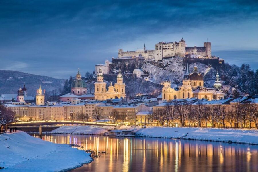 From Vienna: Salzburg Small-Group Day Trip