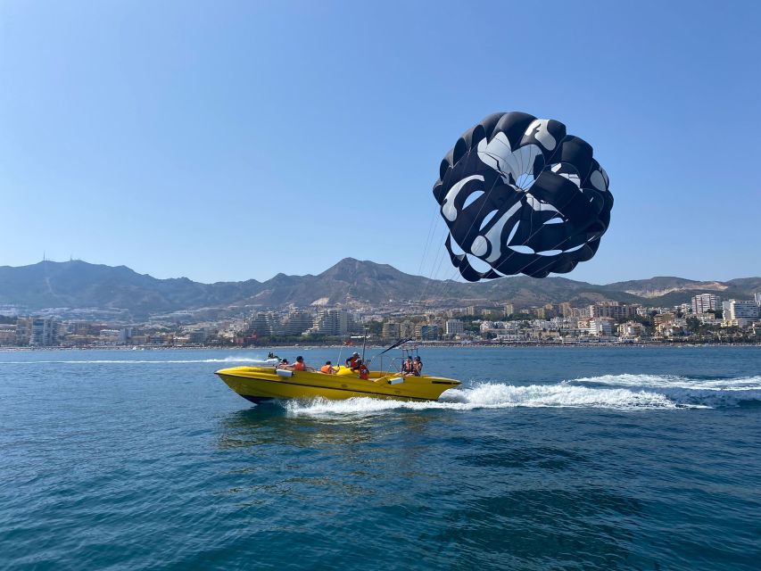 Fuengirola: Deluxe Parasailing Flight From Fuengirola Port