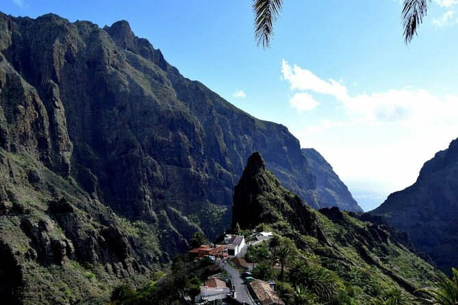 Full-day Guided Bus Tour to Mt. Teide and the Towns of Icod, Garachico, Masca