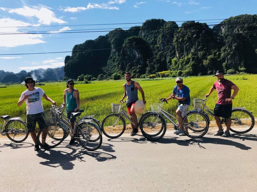 Full Day Hoa Lu, Trang An, Mua Cave, Bus, Lunch & Guide