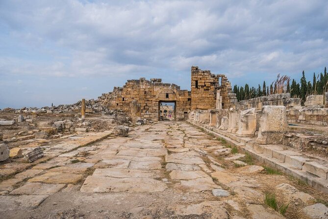 Full Day Pamukkale and Hierapolis Tour From Izmir