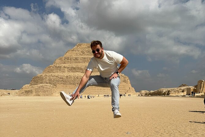 Full-day Private Tour Pyramids of Giza, Sphinx, Memphis and Sakkara