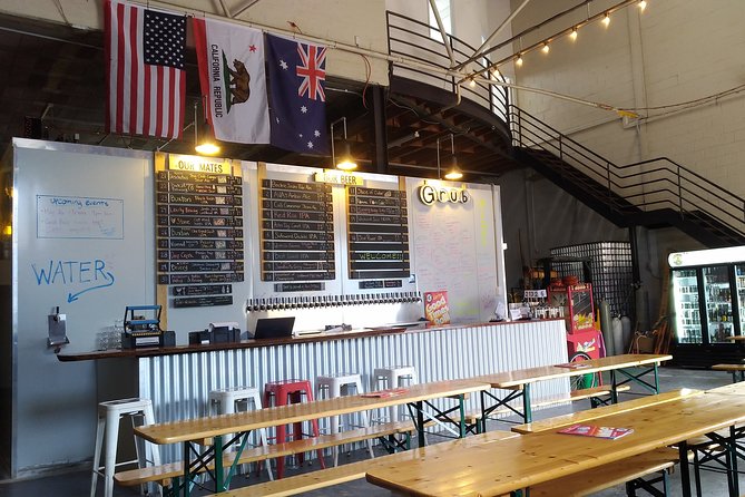 Full-Day Sports and Beer Tour of Melbourne With Lunch