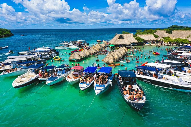 Full Day Tour of 5 Must-See Places in the Rosario Islands