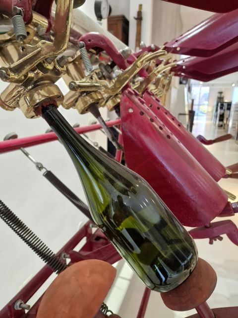 Full Day Tour of Ferrari,Parmesan,Vinegar, Lambrusco W/Lunch