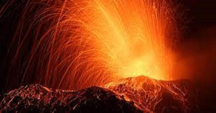 Full Day Tour of Panarea and Stromboli by Night With Aperitif