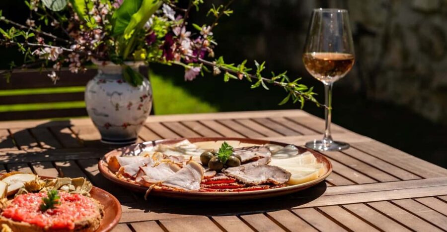 Galatas Village (Herakion): Cretan Cold Cuts Tasting