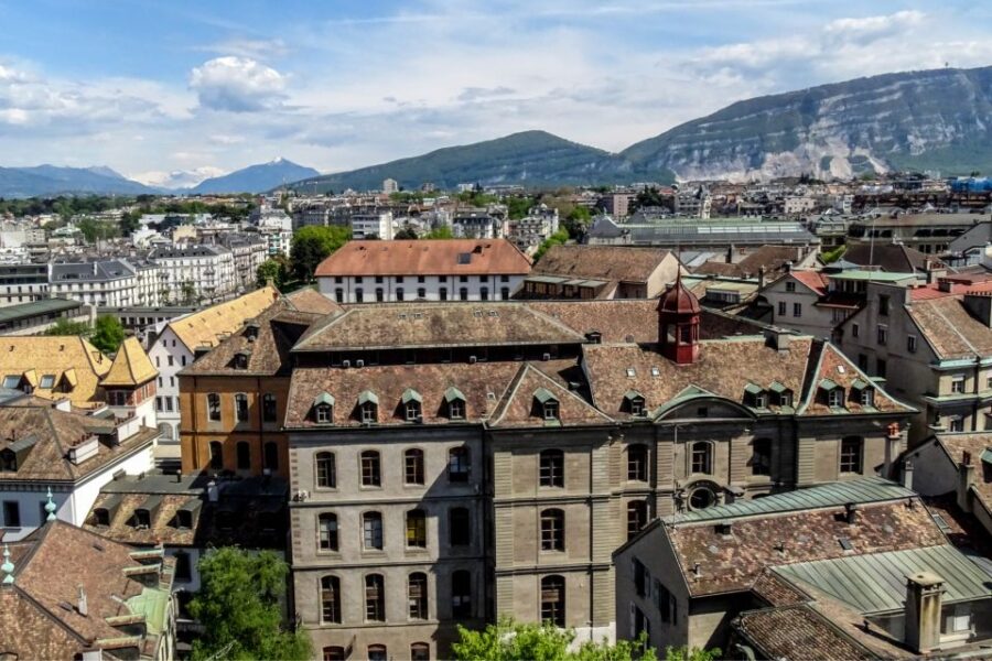 Geneva: First Discovery Walk and Reading Walking Tour
