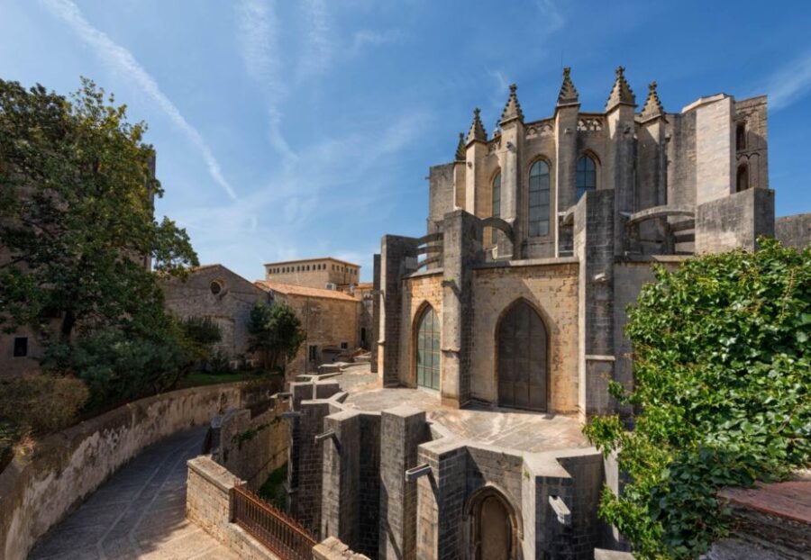 Girona: Self-guided Audio City Tour on Your Phone