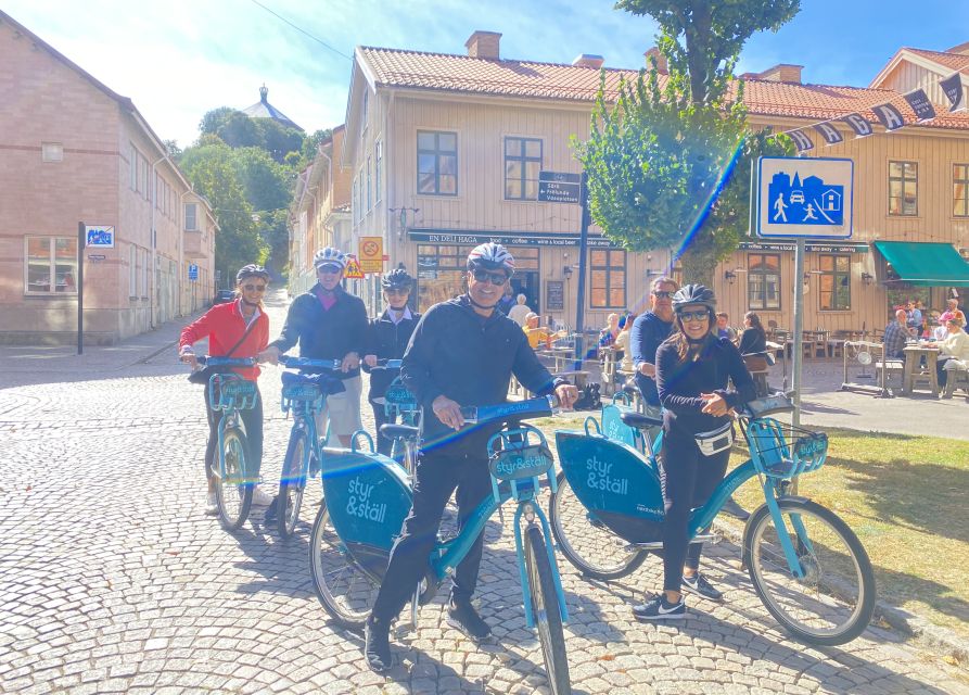 Gothenburg: City Highlights Bike Tour With Transfer - Tour Overview