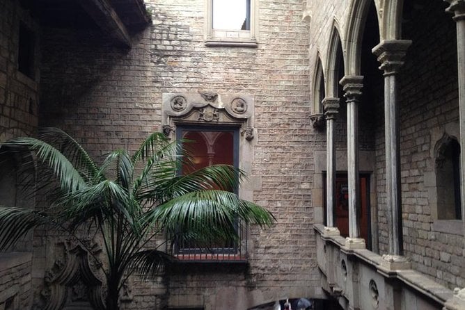 Gothic Quarter & Picasso Museum Private Tour