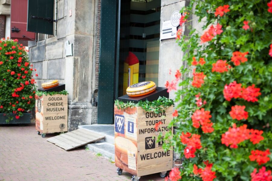 Gouda: Audiotour of Goudse Waag Cheese and Crafts Museum