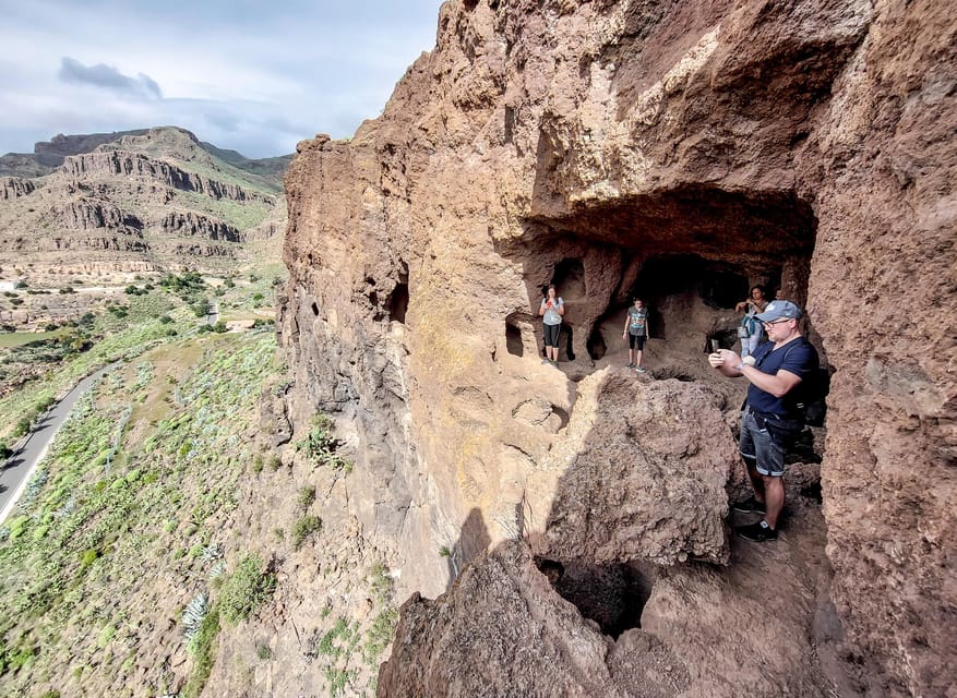 Gran Canaria Cave, Oasis, Red-Gorge Adventure & Cosy Picnic