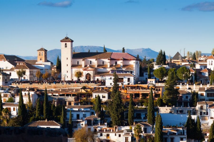 Granada: Albaicín and Sacromonte Walking Tour