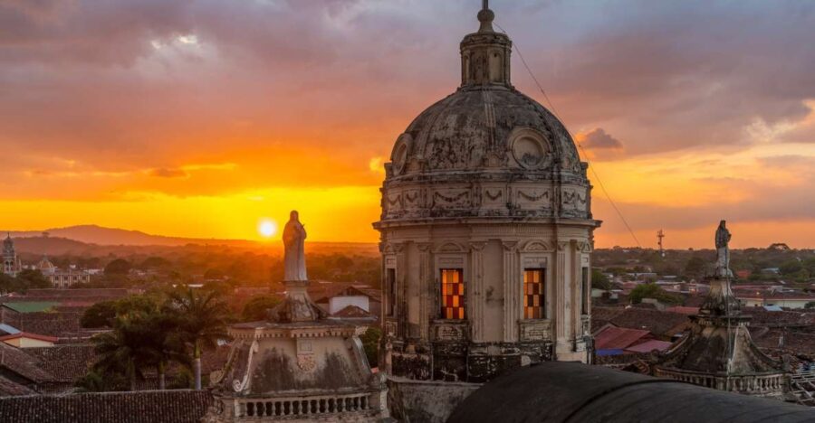 Granada City Exploration Game and Tour