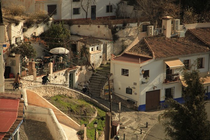 Granada Highlights Tour With Tapas Breaks by Electric Bike